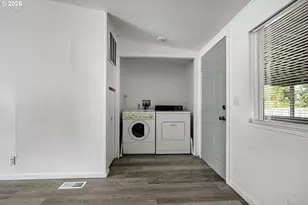 89 Shady Loop, Springfield, OR 97477 - Photo 11