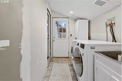 911 NW Fargo St, Camas, WA 98607 - Photo 27