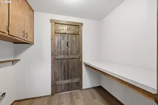 2879 Timberline Dr, Eugene, OR 97405 - Photo 23