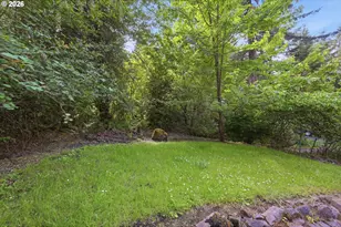 2879 Timberline Dr, Eugene, OR 97405 - Photo 33