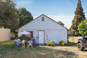 2240 Ferry St, Albany, OR 97322 - Photo 9