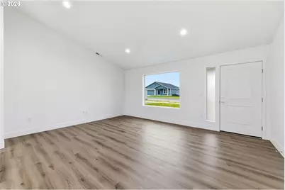 145 SW Eagle Dr, Boardman, OR 97818 - Photo 3