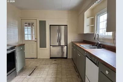 92747 Highway 202, Astoria, OR 97103 - Photo 9