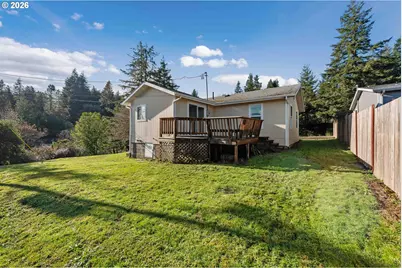 1390 Pennsylvania Ave, Coos Bay, OR 97420 - Photo 25
