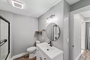 1390 Pennsylvania Ave, Coos Bay, OR 97420 - Photo 17