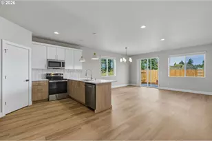 618 SE 34th St, Battle Ground, WA 98604 - Photo 5