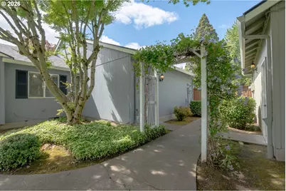 6504 NE Chestnut St, Hillsboro, OR 97124 - Photo 27