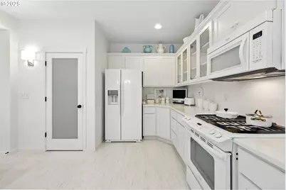 2210 S White Salmon Dr, Ridgefield, WA 98642 - Photo 15