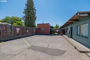 1742 Center St, Salem, OR 97301 - Photo 9