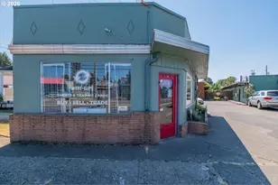 1742 Center St, Salem, OR 97301 - Photo 7