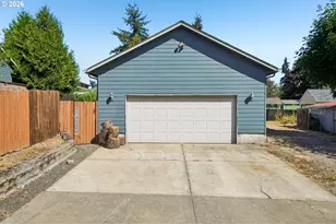 1590 SW Hill St, Dallas, OR 97338 - Photo 31