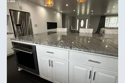 711 1st St, Brookings, OR 97415 - Photo 9