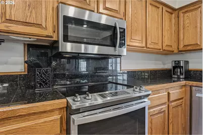 5425 SW 208th Ct, Beaverton, OR 97078 - Photo 17