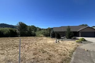 155 SE Callaham Ct, Myrtle Creek, OR 97457 - Photo 3