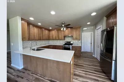 155 SE Callaham Ct, Myrtle Creek, OR 97457 - Photo 11