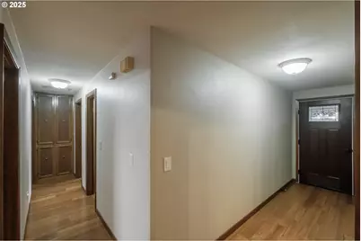 1141 NE Springwood Dr, Albany, OR 97321 - Photo 7