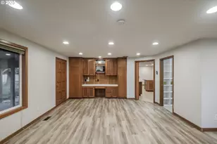 1141 NE Springwood Dr, Albany, OR 97321 - Photo 31