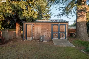 1141 NE Springwood Dr, Albany, OR 97321 - Photo 39