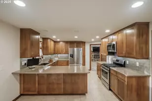 1141 NE Springwood Dr, Albany, OR 97321 - Photo 9