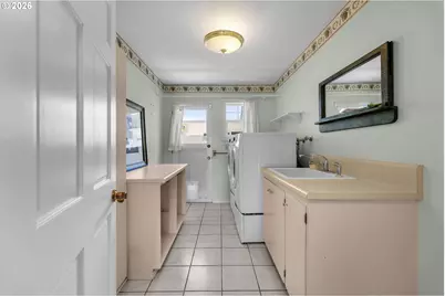 2251 Louisiana St, Longview, WA 98632 - Photo 43