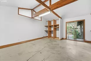 236 SW Collins St, Portland, OR 97219 - Photo 29