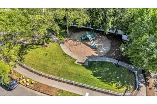 1783 NW 8th Ave, Hillsboro, OR 97124 - Photo 41