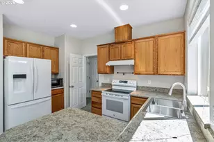 1783 NW 8th Ave, Hillsboro, OR 97124 - Photo 15