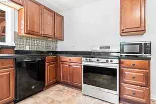 38497 Wendling Rd, Marcola, OR 97454 - Photo 13
