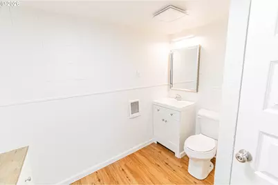 529 SW 32nd St, Lincoln City, OR 97367 - Photo 25
