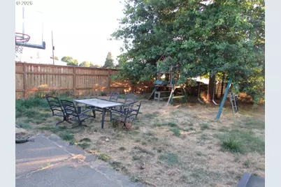 360 Cindy Ln, Mount Angel, OR 97362 - Photo 7