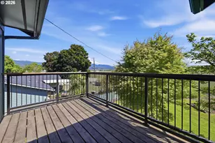 33626 Paiute Ln, Eugene, OR 97408 - Photo 13