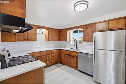 33626 Paiute Ln, Eugene, OR 97408 - Photo 9