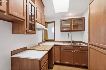 33626 Paiute Ln, Eugene, OR 97408 - Photo 21