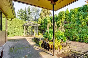 1012 NW Oakwood Cir, McMinnville, OR 97128 - Photo 33