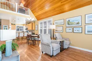 220 SW 61 St, South Beach, OR 97366 - Photo 23