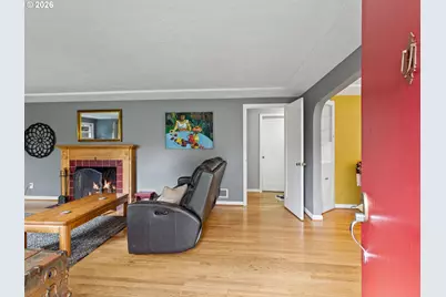 15905 SE Ruby Dr, Milwaukie, OR 97267 - Photo 5