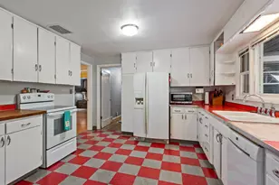 15905 SE Ruby Dr, Milwaukie, OR 97267 - Photo 13