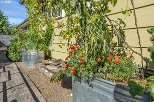 2421 SE 52nd Ave, Portland, OR 97206 - Photo 39