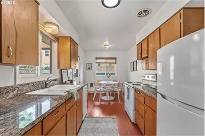 2421 SE 52nd Ave, Portland, OR 97206 - Photo 13