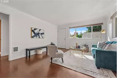 2421 SE 52nd Ave, Portland, OR 97206 - Photo 9