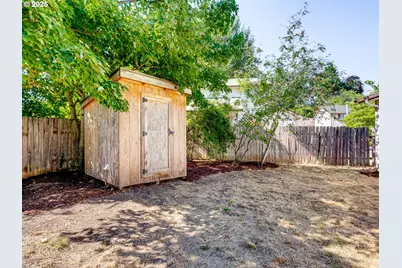 1065 Ridgefield Ct, Stayton, OR 97383 - Photo 7