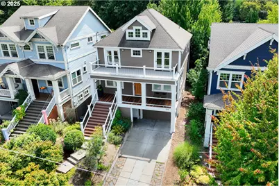 3742 NE Holman St, Portland, OR 97211 - Photo 43