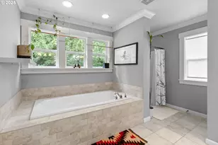 3742 NE Holman St, Portland, OR 97211 - Photo 21