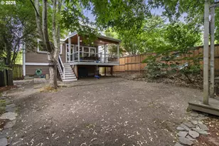 3742 NE Holman St, Portland, OR 97211 - Photo 37