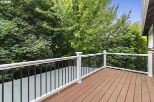 3742 NE Holman St, Portland, OR 97211 - Photo 19