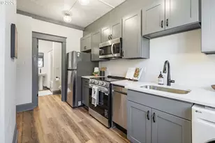 804 SE Cesar E Chavez Blvd, Portland, OR 97214 - Photo 21