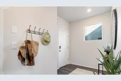 2937 U St, Springfield, OR 97477 - Photo 3