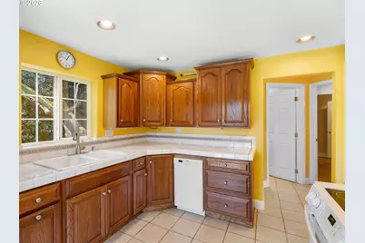 4555 NE 119th Ave, Portland, OR 97220 - Photo 23