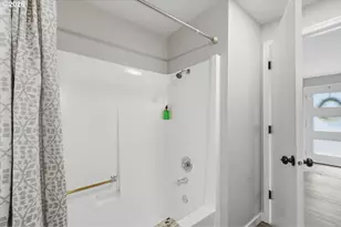 9206 NE 75th St, Vancouver, WA 98662 - Photo 17