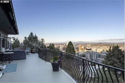 1040 SW Myrtle Dr, Portland, OR 97201 - Photo 43